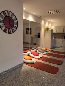 08725248-6df7-4f42-b1a1-69281a635b42